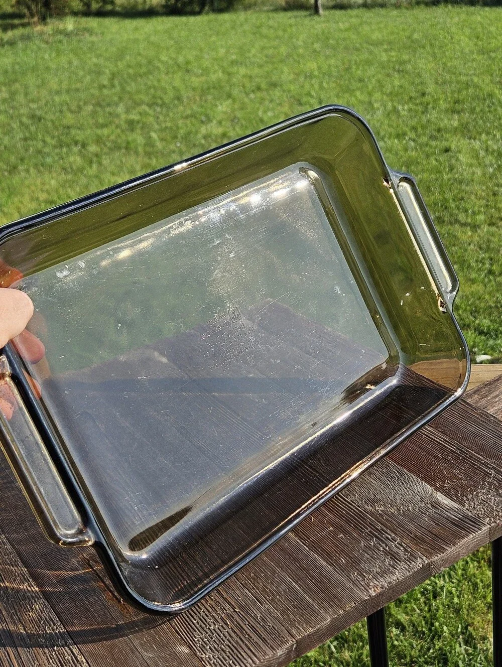 3 qt Anchor Hocking brown glass baking dish with handles, 9.5 x 13.5 x 2 inches